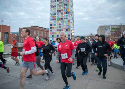 people running in the 2018 American Coatings Show Fun Run.